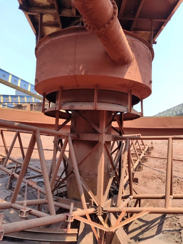 HIỆN TRẠNG HỆ THỐNG ỐNG DẪN QUẶNG - Dự án hệ thống ống dẫn quặng – Nhà máy nguyên liệu – KLH thép Hòa Phát Dung Quất