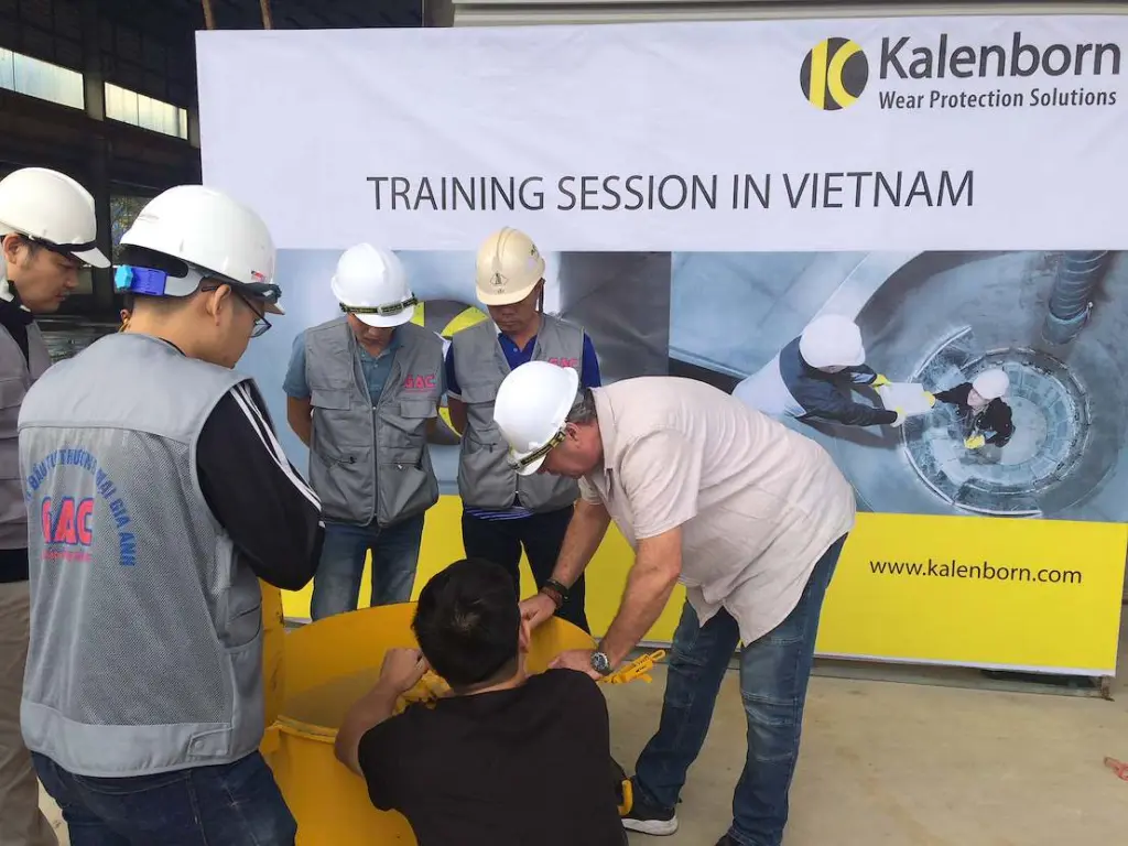 Expansion into Central Vietnam