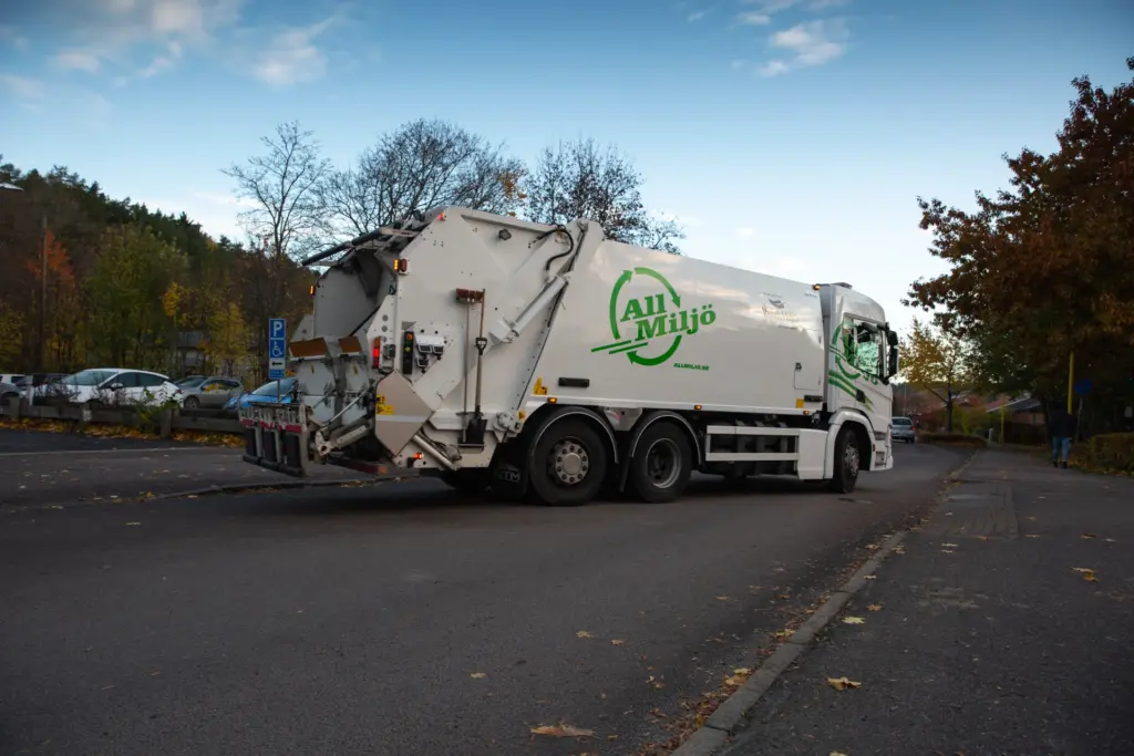sàn xe rác dùng hardox hiace