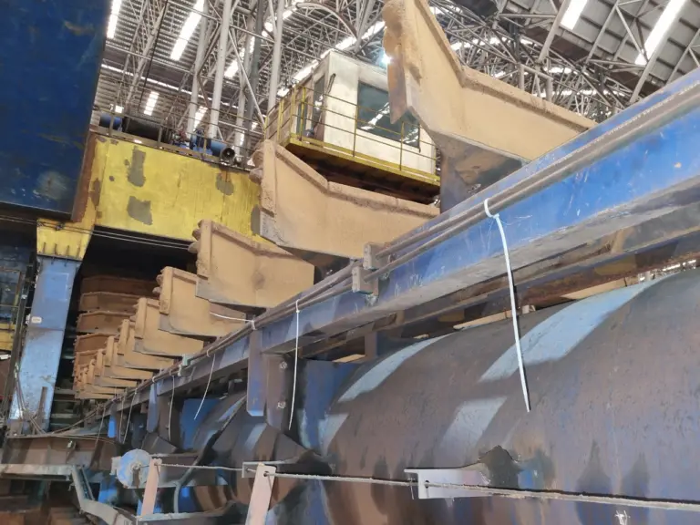 Dự án chống mài mòn tấm gạt liệu Kho sơ cấp – Nhà máy Nguyên liệu – KLH thép Hòa Phát Dung Quất - Hình ảnh dự án