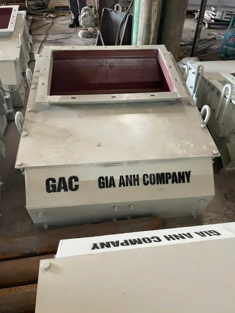 Dự án sàn rung ngang chống mài mòn tại Silo A, Hòa Phát Dung Quất - Hình ảnh dự án